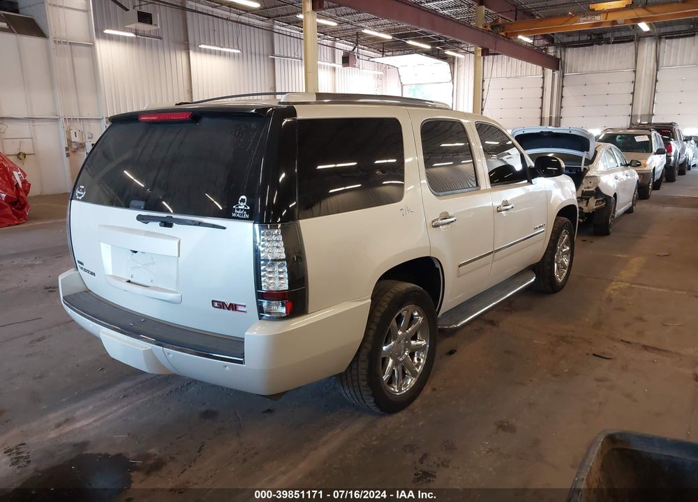 2011 GMC YUKON DENALI VIN: 1GKS2EEF8BR164306
