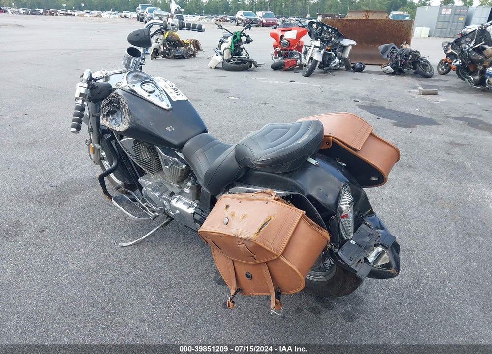 2004 HONDA VT1300 S VIN: 1HFSC52074A107725