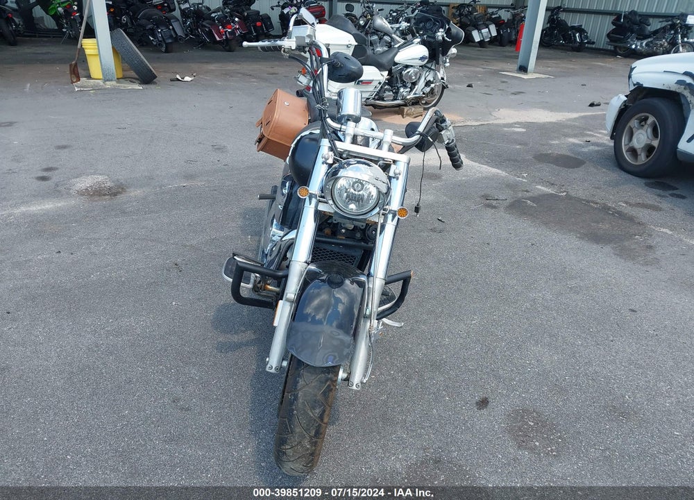 2004 HONDA VT1300 S VIN: 1HFSC52074A107725