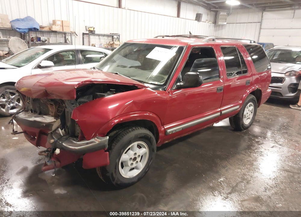 1998 CHEVROLET BLAZER LS VIN: 1GNDT13W6W2126592