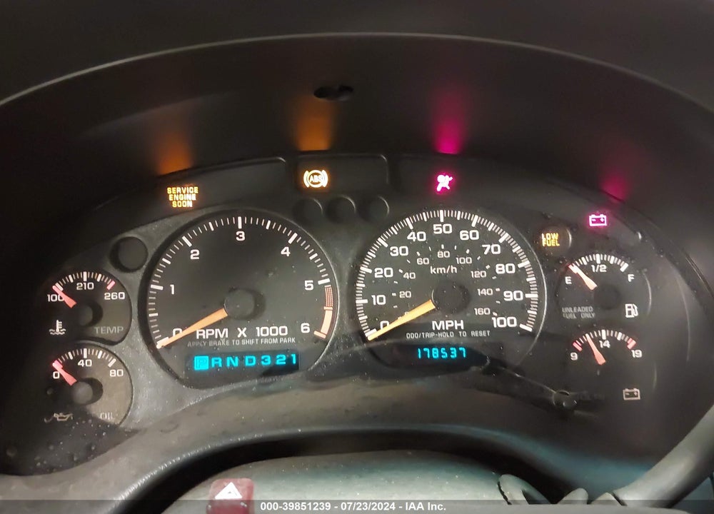 1998 CHEVROLET BLAZER LS VIN: 1GNDT13W6W2126592