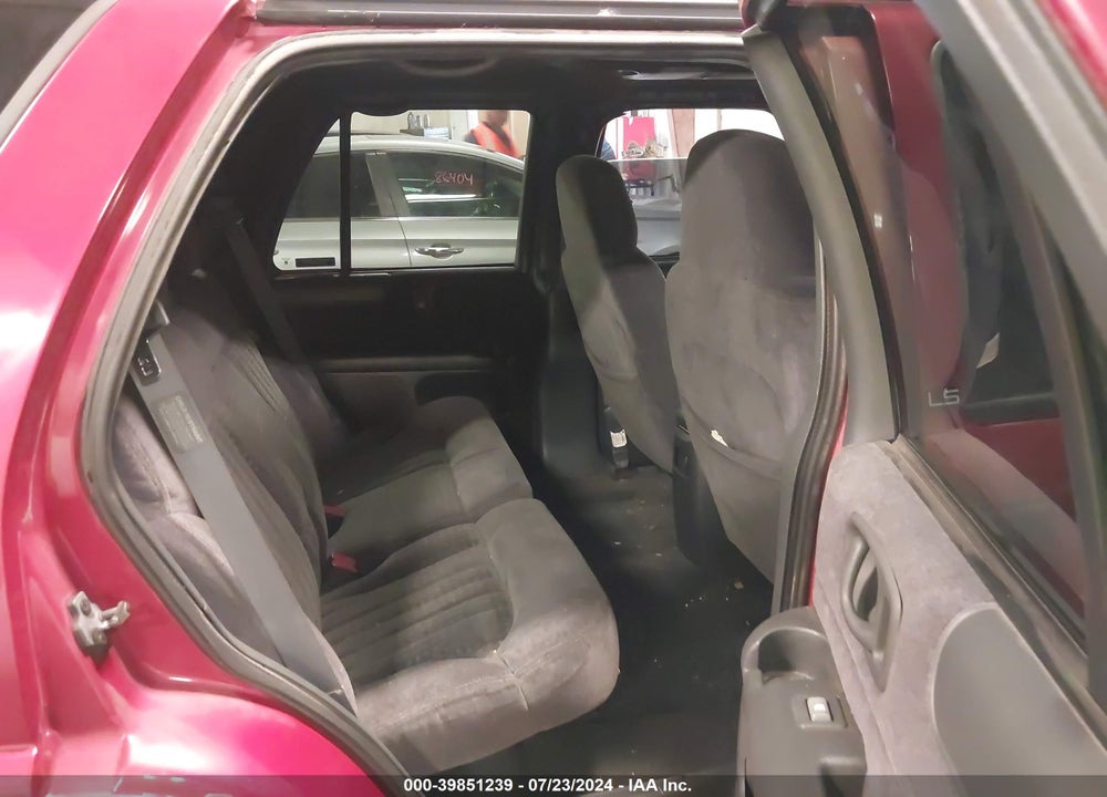 1998 CHEVROLET BLAZER LS VIN: 1GNDT13W6W2126592