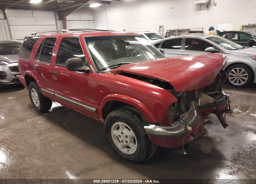 1998 CHEVROLET BLAZER LS VIN: 1GNDT13W6W2126592