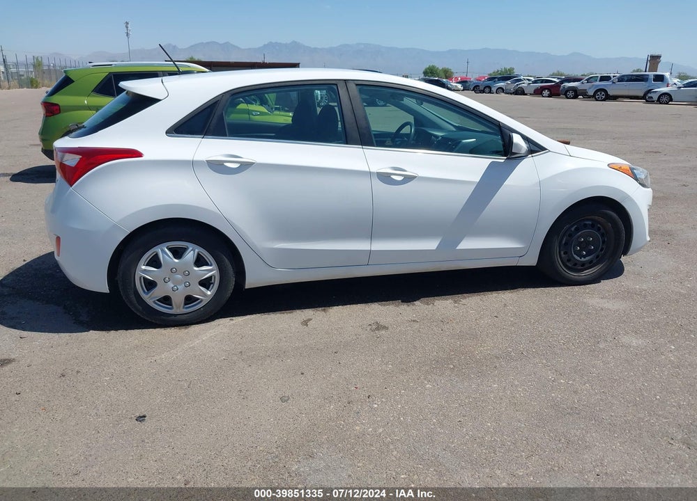 2017 HYUNDAI ELANTRA GT VIN: KMHD35LH6HU362230