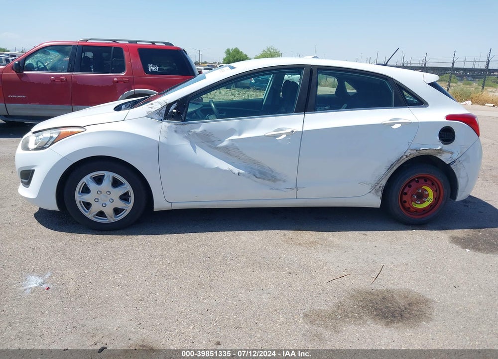 2017 HYUNDAI ELANTRA GT VIN: KMHD35LH6HU362230