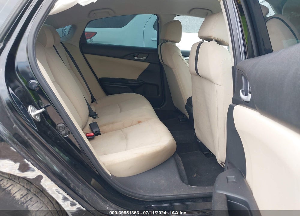 2018 HONDA CIVIC LX VIN: 2HGFC2F53JH529070