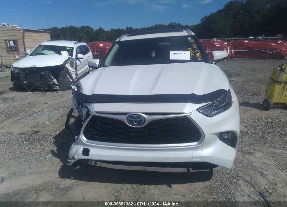 2023 TOYOTA HIGHLANDER HYBRID XLE BRONZE VIN: 5TDAARAH8PS527947