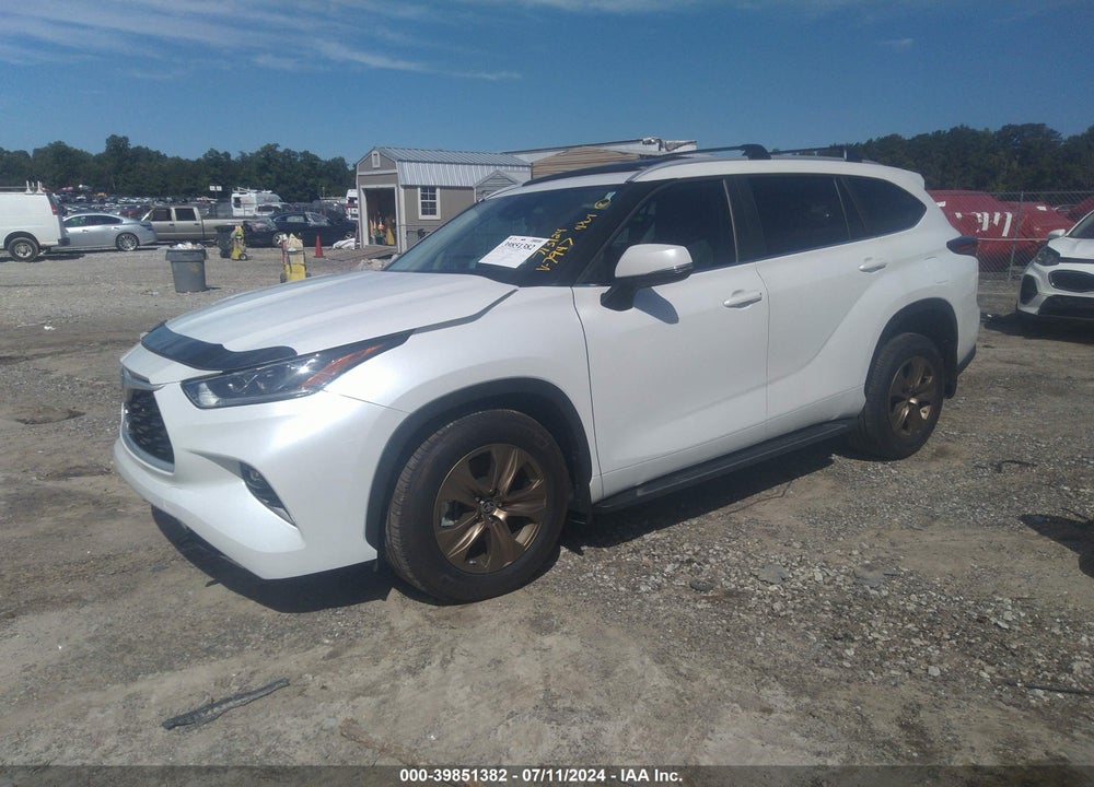 2023 TOYOTA HIGHLANDER HYBRID XLE BRONZE VIN: 5TDAARAH8PS527947