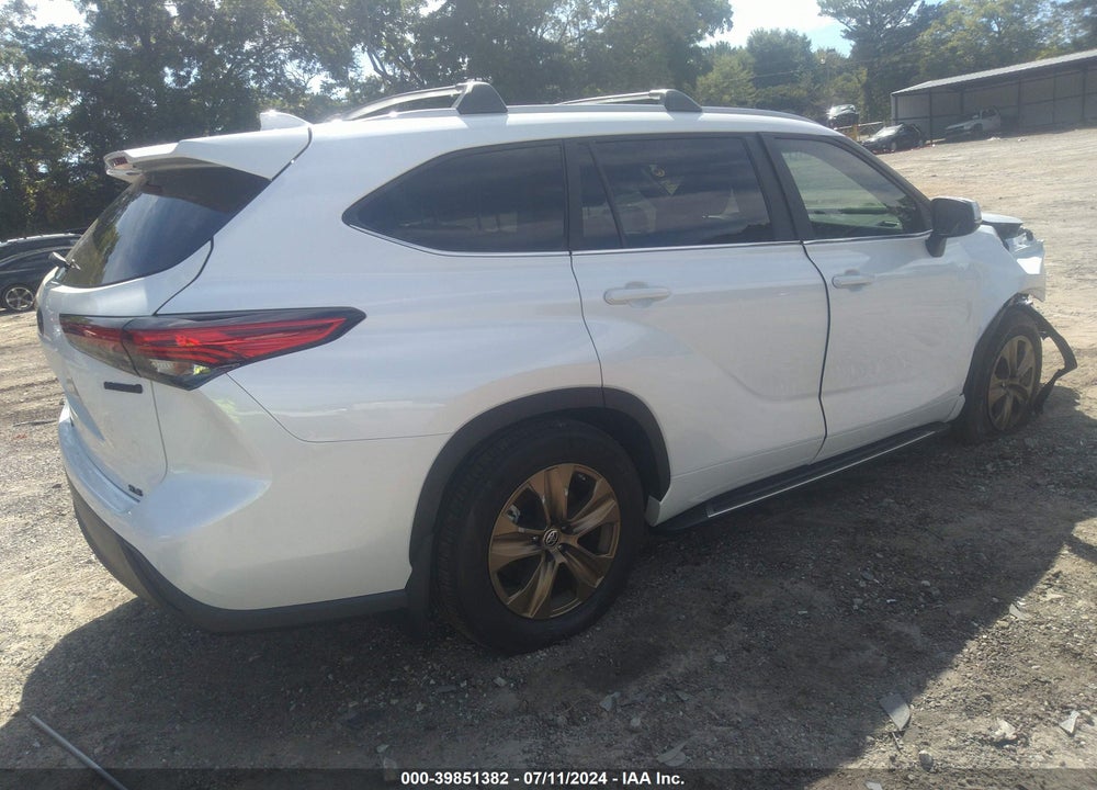 2023 TOYOTA HIGHLANDER HYBRID XLE BRONZE VIN: 5TDAARAH8PS527947