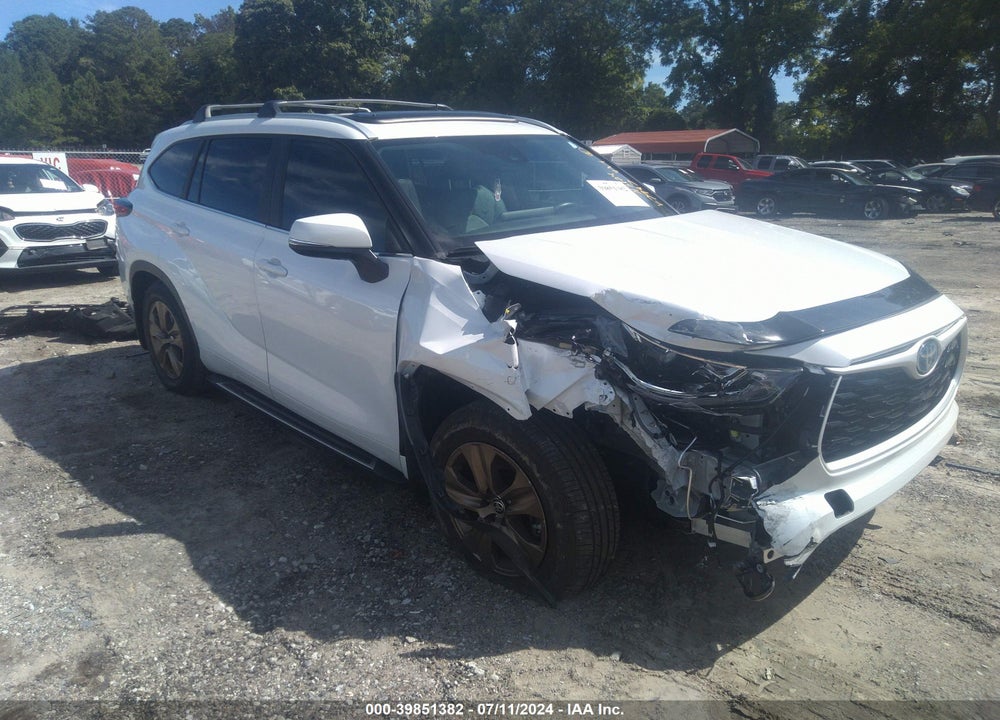 2023 TOYOTA HIGHLANDER HYBRID XLE BRONZE VIN: 5TDAARAH8PS527947