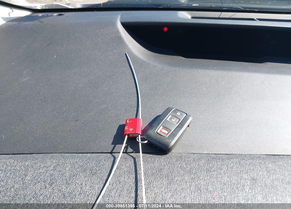 2007 TOYOTA PRIUS VIN: JTDKB20U577576752