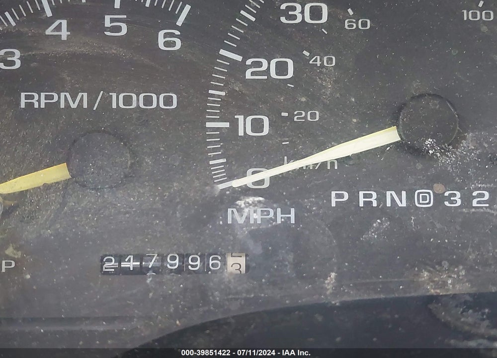 1997 CHEVROLET SUBURBAN 1500 VIN: 3GNFK16R5VG183194