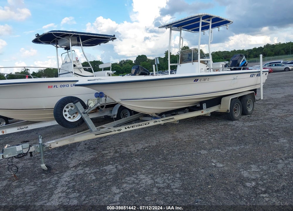 2002 KEY WEST BOAT VIN: KWEFB133J102