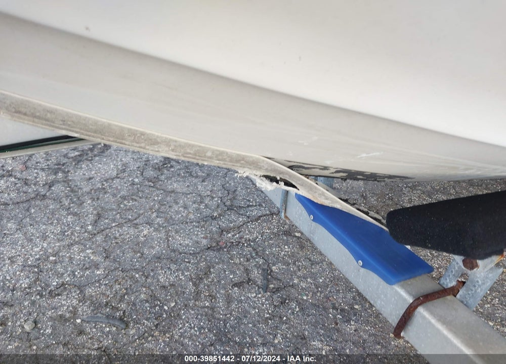 2002 KEY WEST BOAT VIN: KWEFB133J102