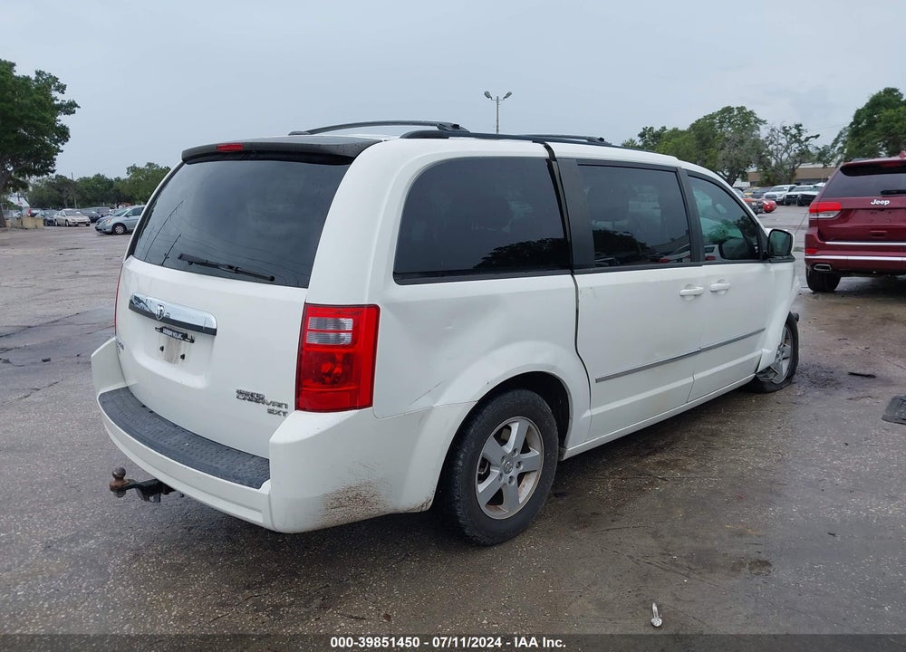 2010 DODGE GRAND CARAVAN SXT VIN: 2D4RN5D11AR462361