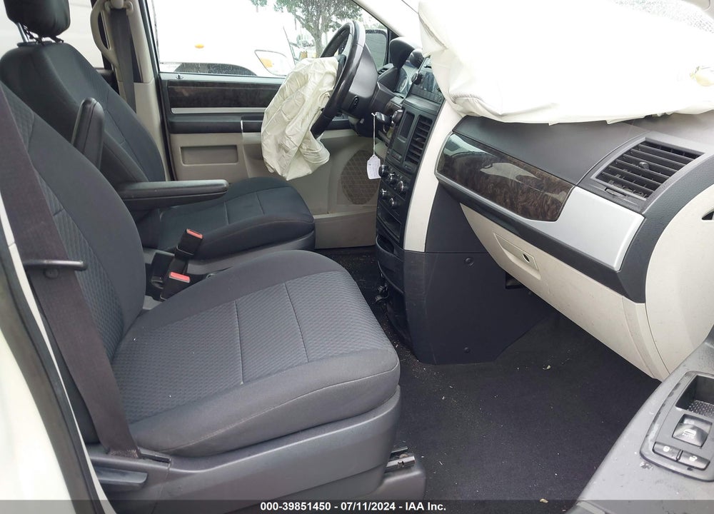 2010 DODGE GRAND CARAVAN SXT VIN: 2D4RN5D11AR462361