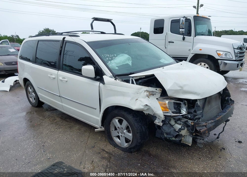 2010 DODGE GRAND CARAVAN SXT VIN: 2D4RN5D11AR462361