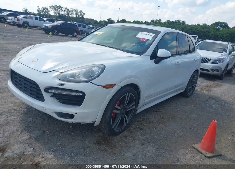 2014 PORSCHE CAYENNE GTS VIN: WP1AD2A20ELA71367