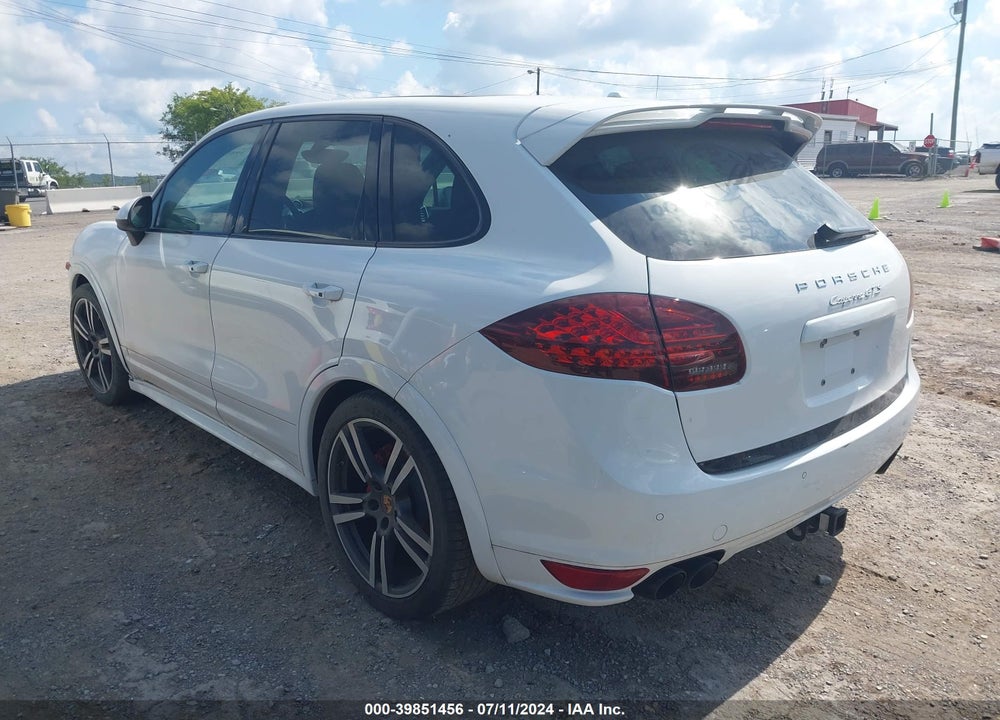 2014 PORSCHE CAYENNE GTS VIN: WP1AD2A20ELA71367