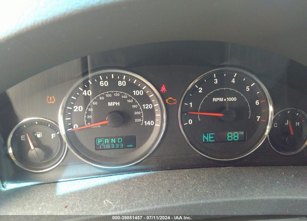 2007 JEEP GRAND CHEROKEE LAREDO VIN: 1J8GR48K97C532723