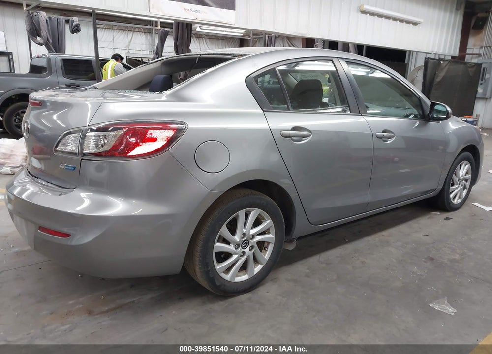 2013 MAZDA 3 I TOURING VIN: JM1BL1VP5D1811076