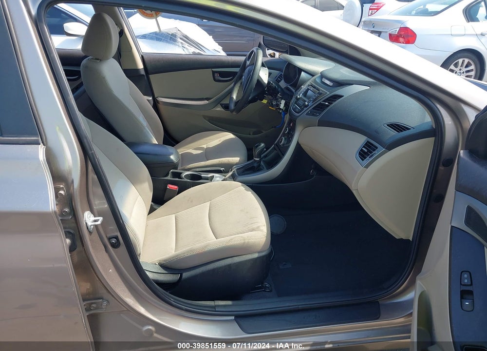 2014 HYUNDAI ELANTRA SE VIN: 5NPDH4AEXEH465066