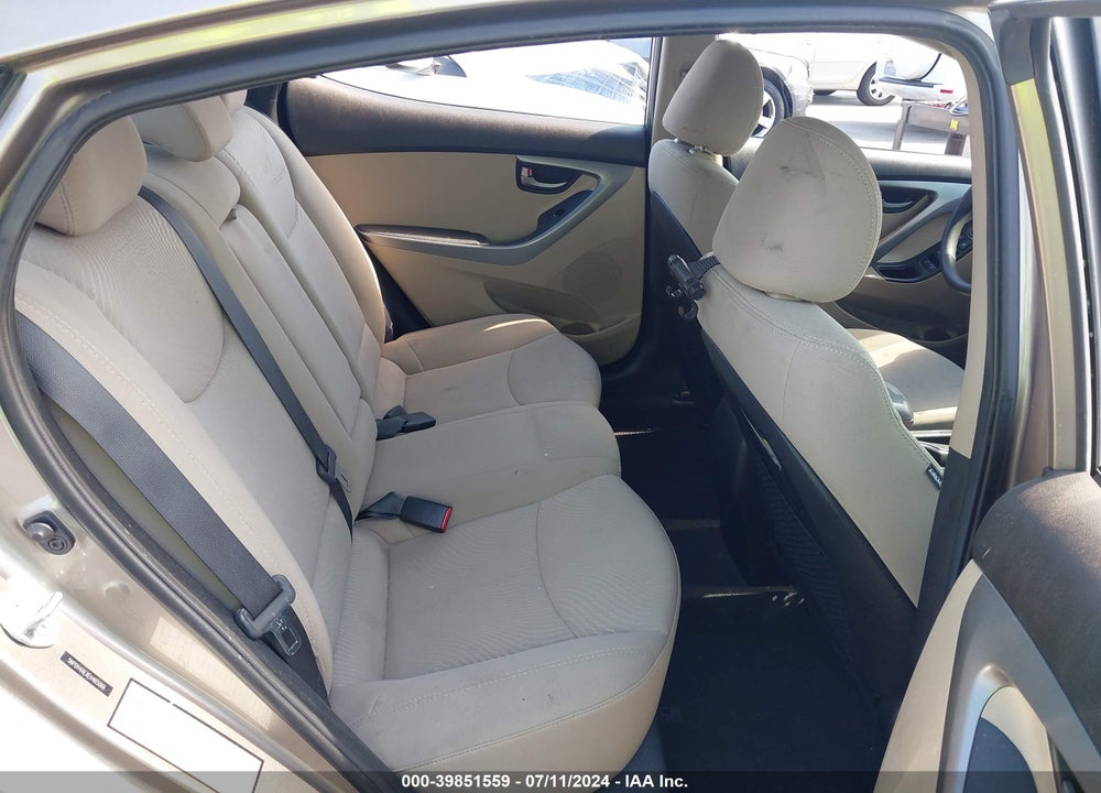 2014 HYUNDAI ELANTRA SE VIN: 5NPDH4AEXEH465066
