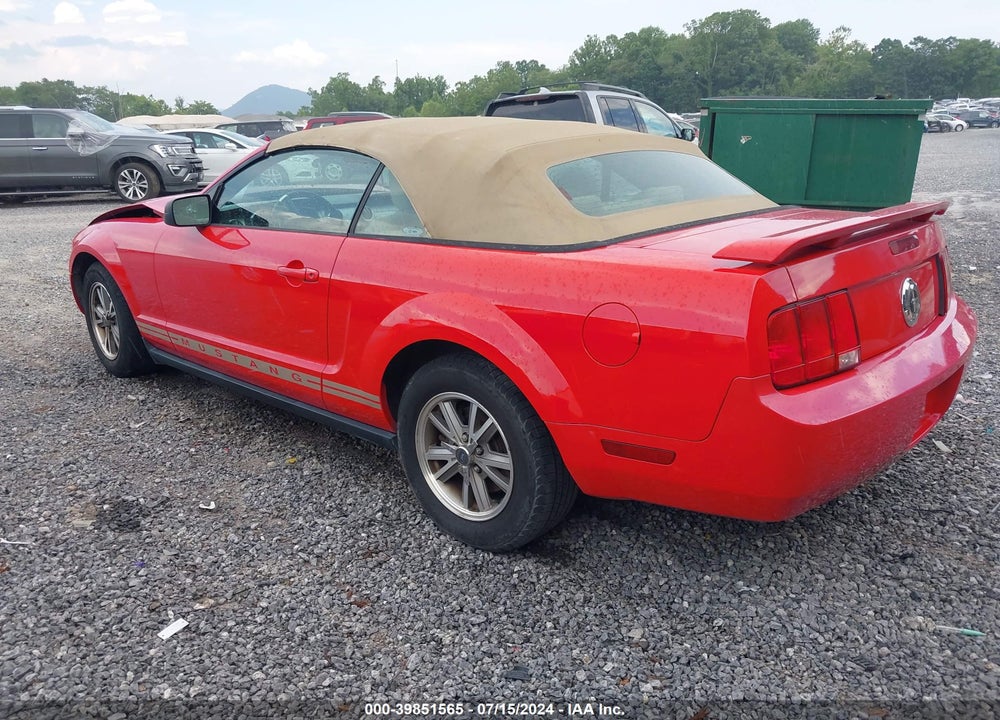 2005 FORD MUSTANG VIN: 1ZVHT84N855181063