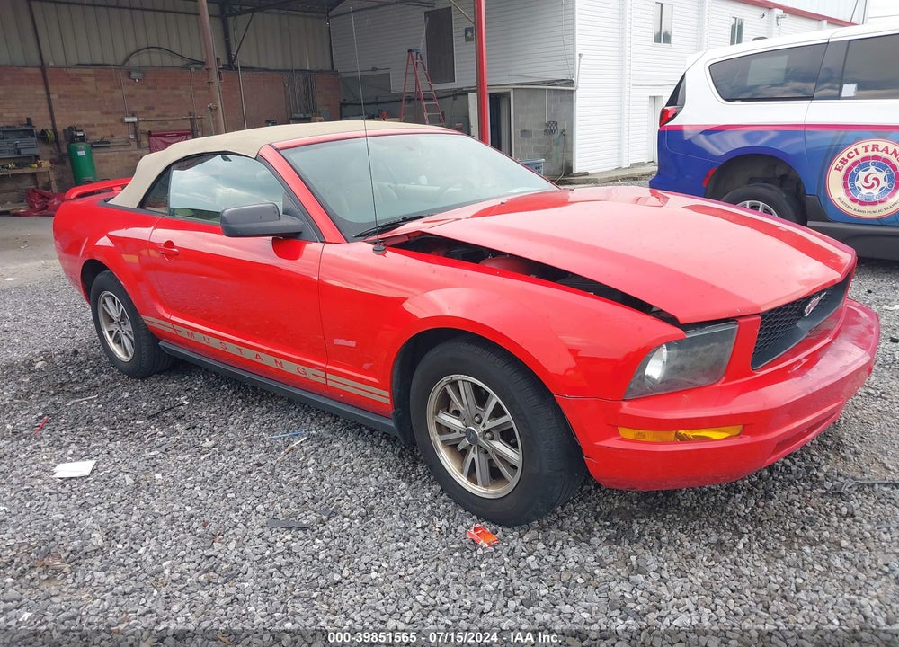 2005 FORD MUSTANG VIN: 1ZVHT84N855181063