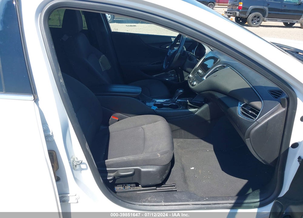2018 CHEVROLET MALIBU VIN: 1G1ZD5ST9JF181655