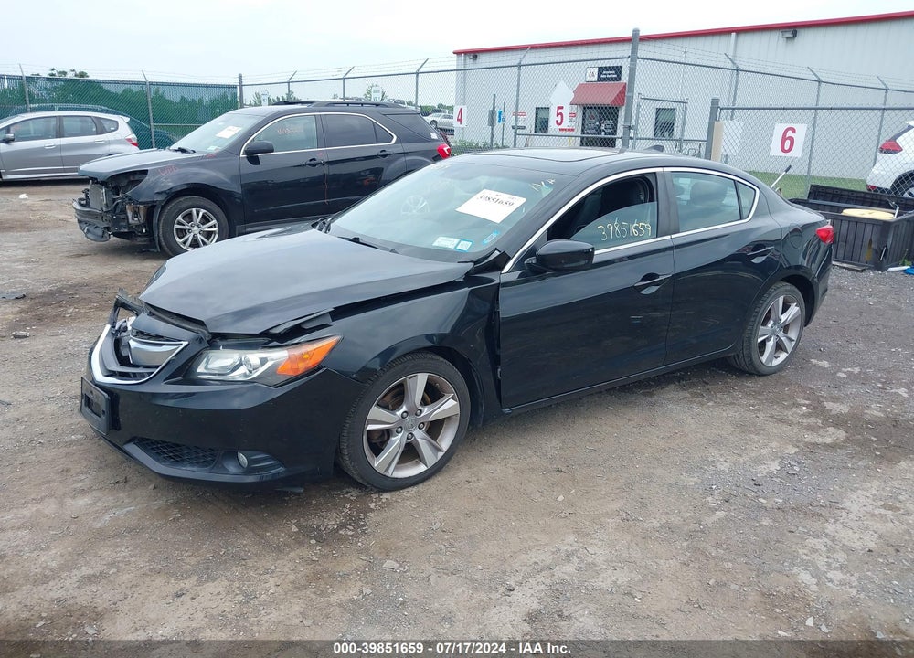 2013 ACURA ILX 2.4L VIN: 19VDE2E53DE000695