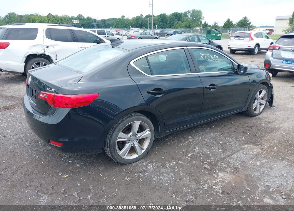 2013 ACURA ILX 2.4L VIN: 19VDE2E53DE000695