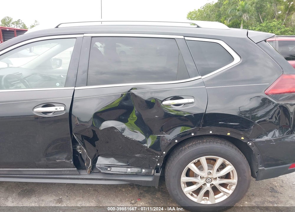 2018 NISSAN ROGUE SV VIN: 5N1AT2MT0JC796675