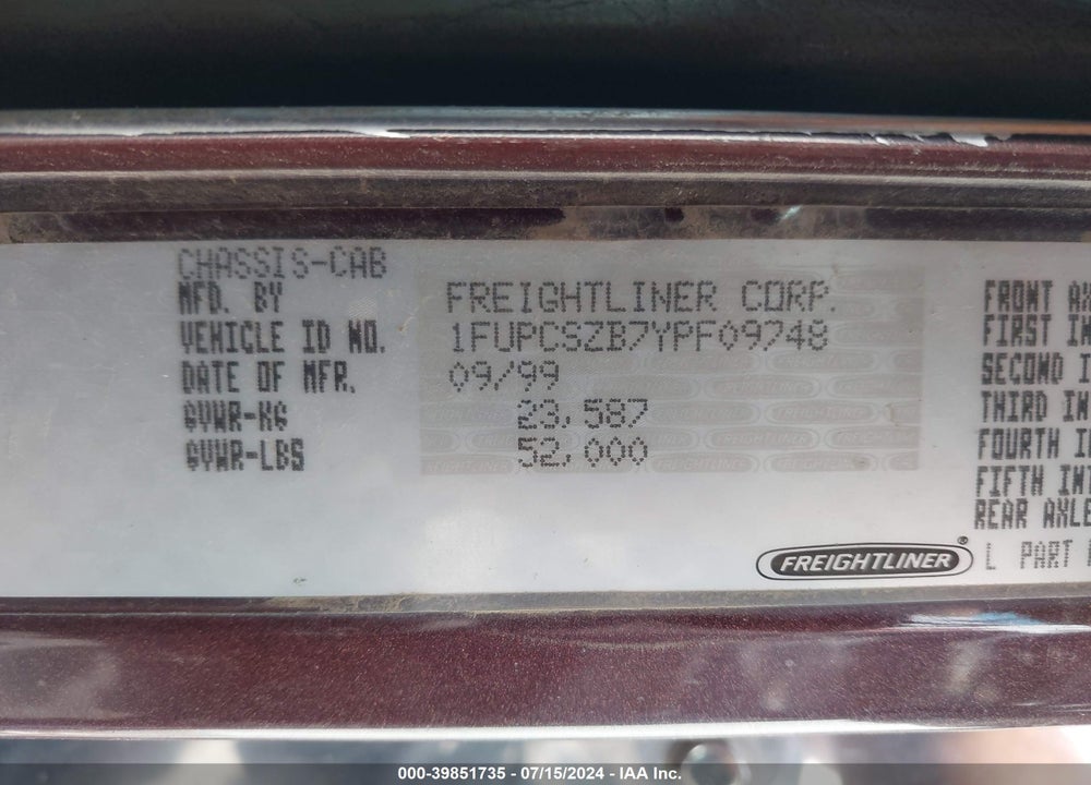 2000 FREIGHTLINER FLD FLD120 VIN: 1FUPCSZB7YPF09748
