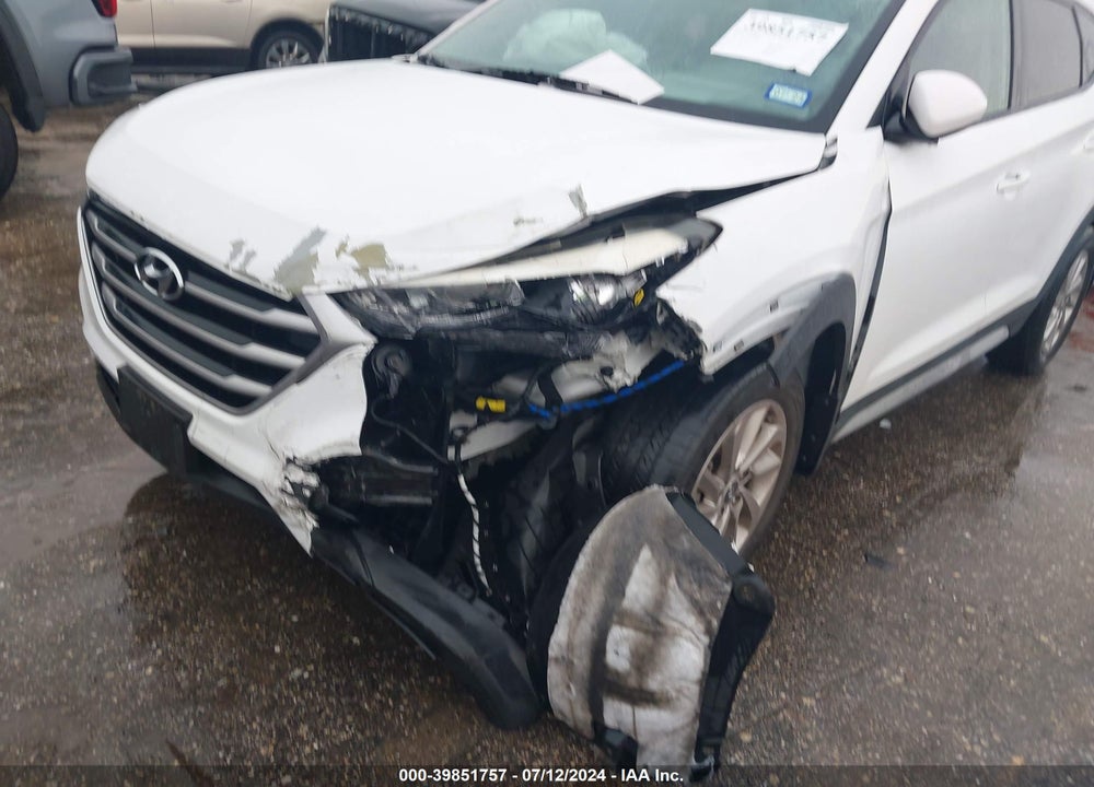 2017 HYUNDAI TUCSON SE VIN: KM8J33A43HU382359
