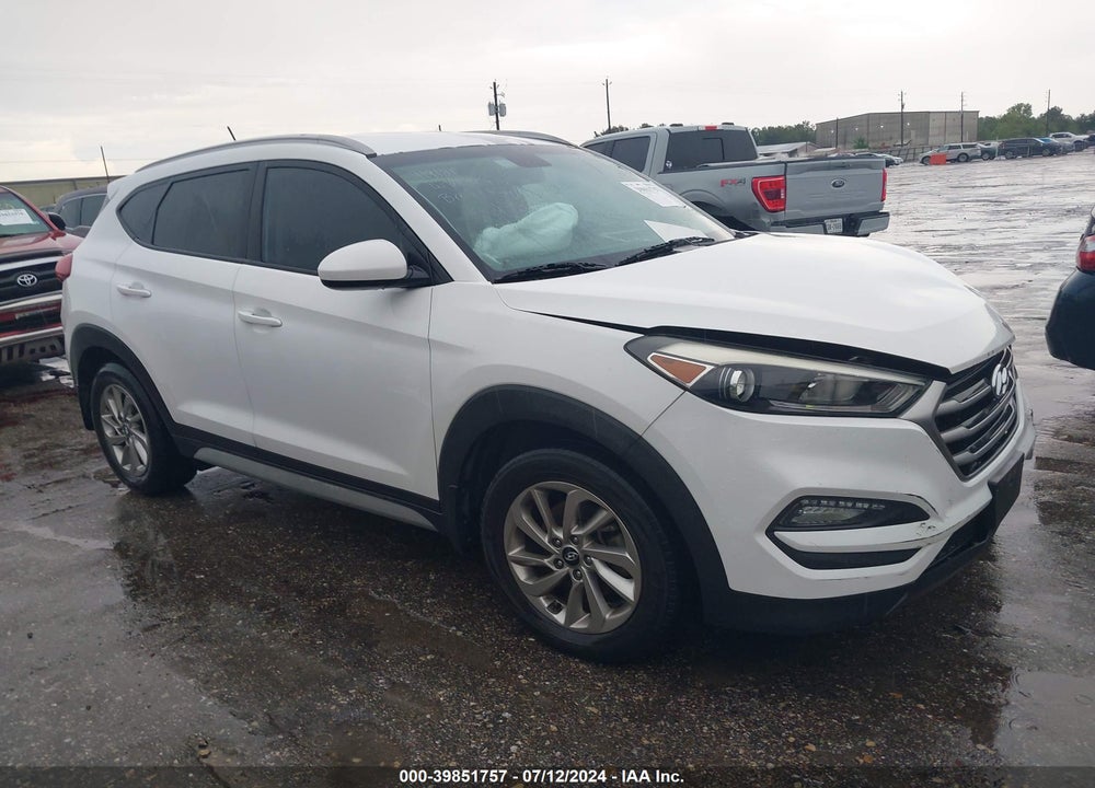 2017 HYUNDAI TUCSON SE VIN: KM8J33A43HU382359