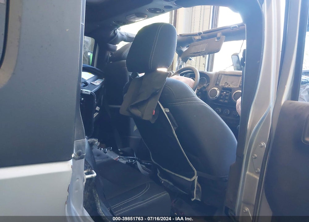 2015 JEEP WRANGLER UNLIMITED RUBICON VIN: 1C4BJWFG2FL767174