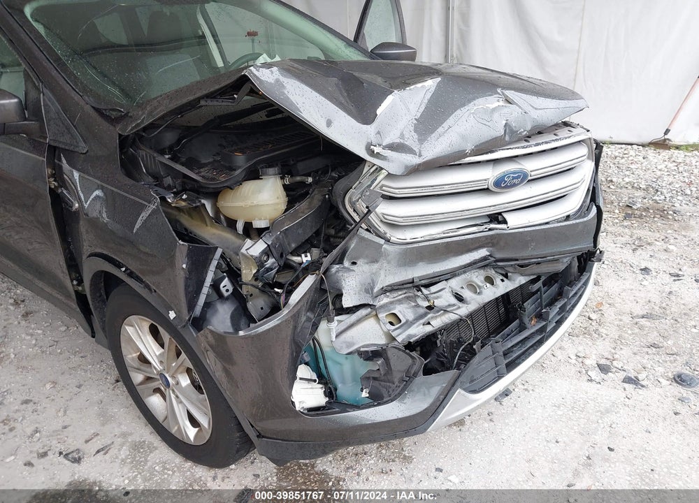 2018 FORD ESCAPE SE VIN: 1FMCU0GD0JUA02069
