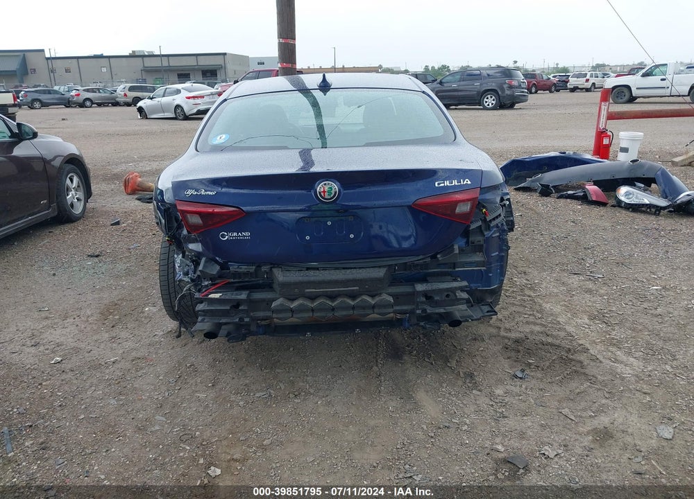 2018 ALFA ROMEO GIULIA TI RWD VIN: ZARFAECN9J7596655