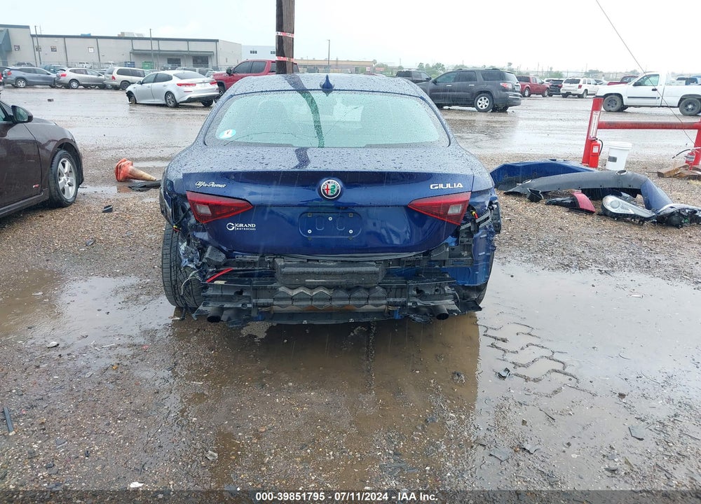 2018 ALFA ROMEO GIULIA TI RWD VIN: ZARFAECN9J7596655