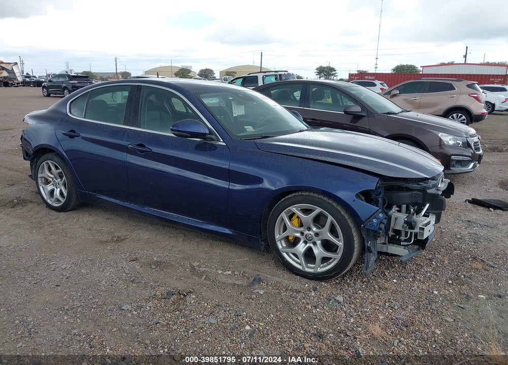 2018 ALFA ROMEO GIULIA TI RWD VIN: ZARFAECN9J7596655
