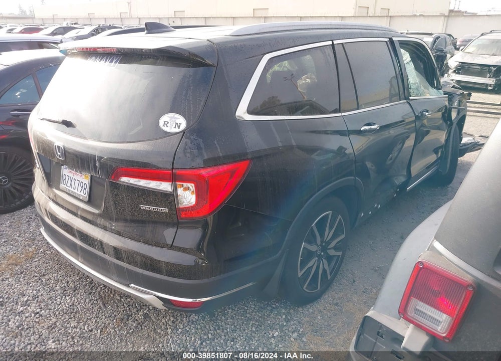 2022 HONDA PILOT VIN: 5FNYF5H61NB013677
