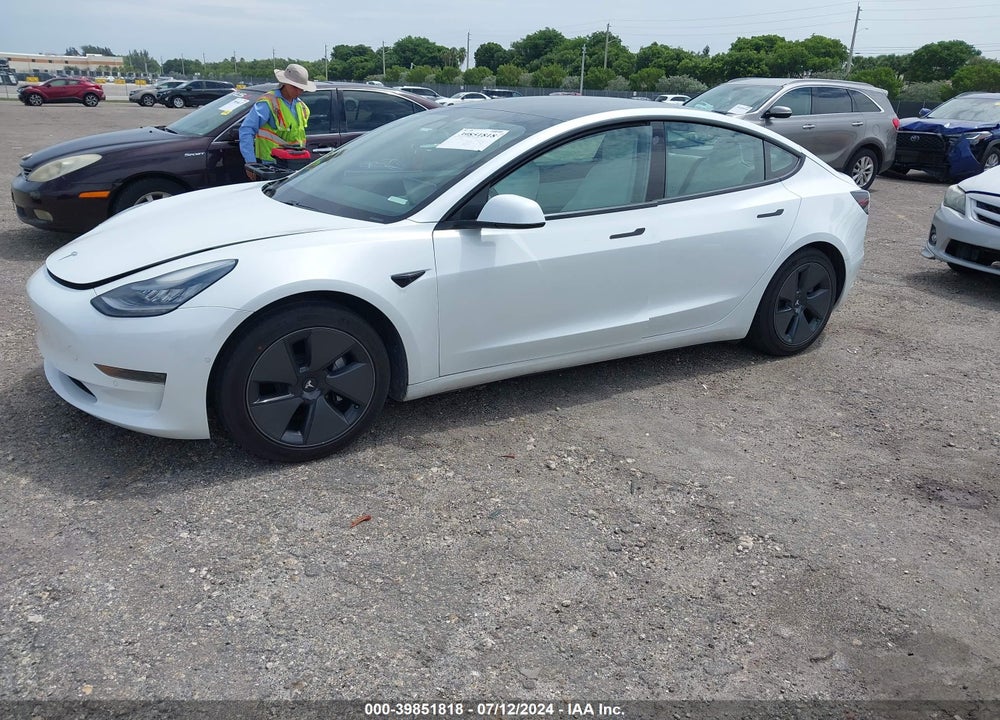 2021 TESLA MODEL 3 STANDARD RANGE PLUS REAR-WHEEL DRIVE VIN: 5YJ3E1EA2MF857403
