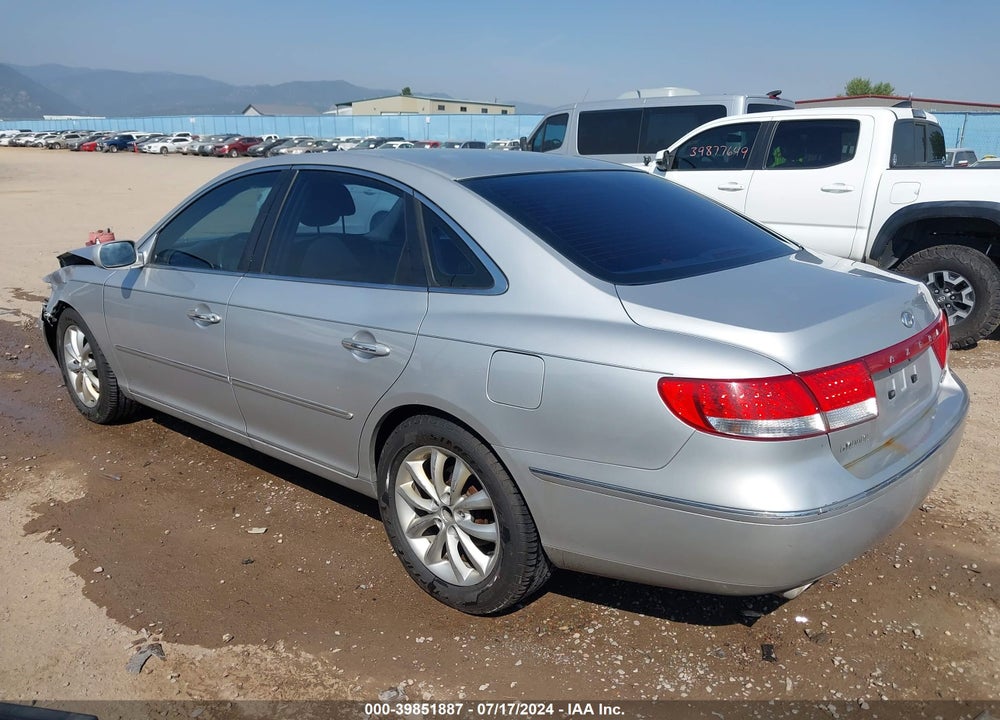 2006 HYUNDAI AZERA LIMITED/SE VIN: KMHFC46F46A059281