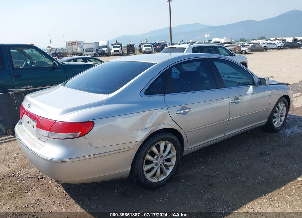 2006 HYUNDAI AZERA LIMITED/SE VIN: KMHFC46F46A059281