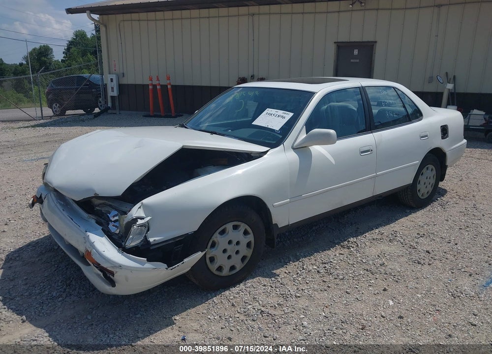 1995 TOYOTA CAMRY LE VIN: 4T1SK12EXSU511112