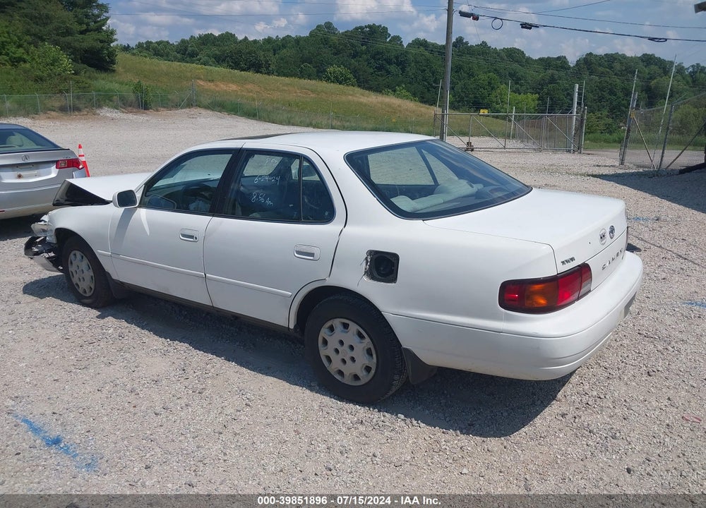 1995 TOYOTA CAMRY LE VIN: 4T1SK12EXSU511112