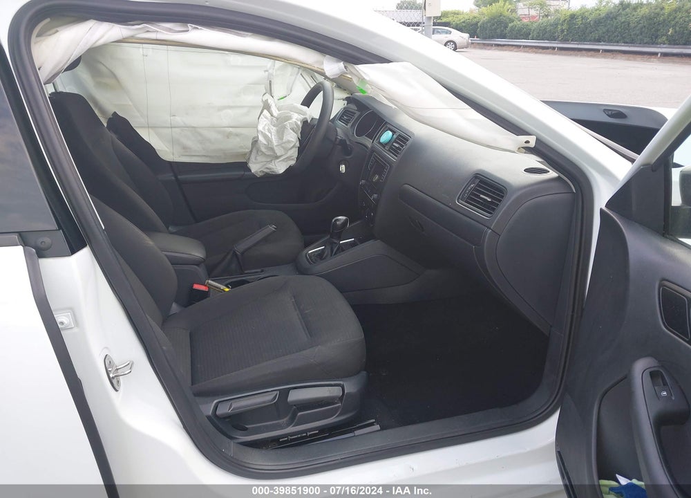 2016 VOLKSWAGEN JETTA 1.4T S VIN: 3VW267AJ6GM285668