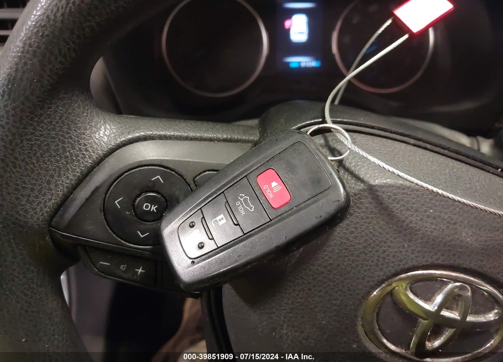 2019 TOYOTA RAV4 HYBRID XLE VIN: JTMRWRFV8KD512131
