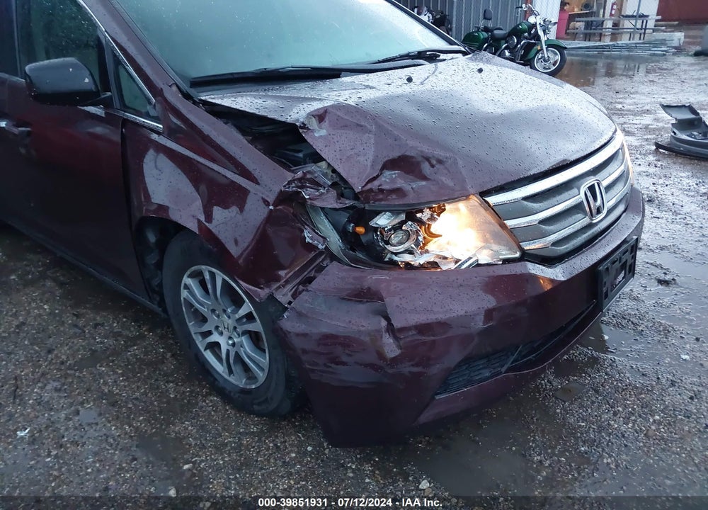 2011 HONDA ODYSSEY EX-L VIN: 5FNRL5H60BB046677